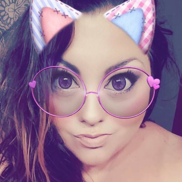 Meet your Posher, Ashley - Picture 1 of 1